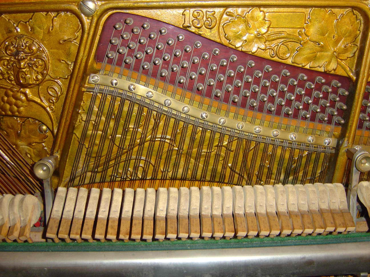 Grotrian Steinweg upright piano sounboard